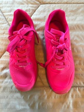 Sketchers Girls Hot Pink Athletic Sneakers